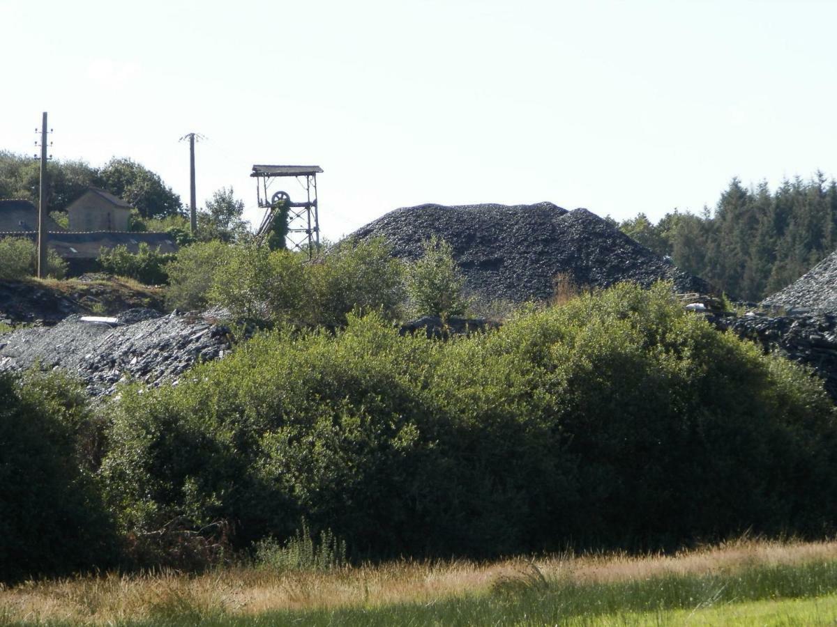 Vallee Des Ardoisieres Mael-Carhaix Bagian luar foto